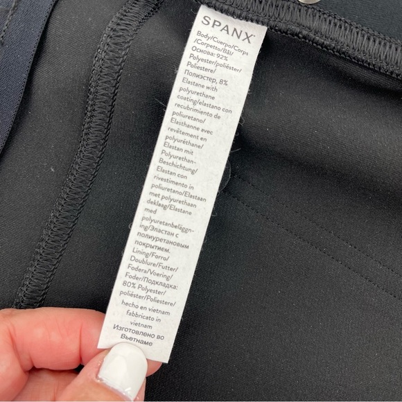 NEW SPANX Leather-Like Ankle Skinny Pant Luxe Black Size Medium Tall - Picture 11 of 13